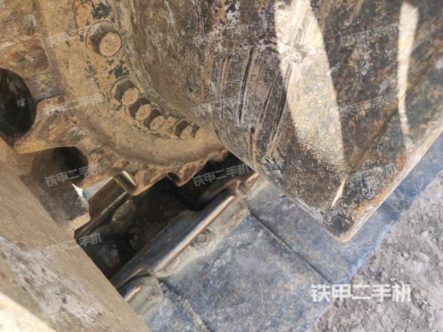 右侧行走马达盖板（行走机构）