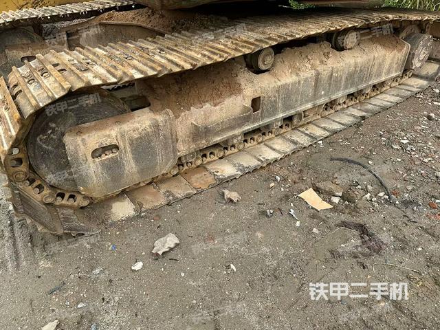 单侧履带整体（整机外观）