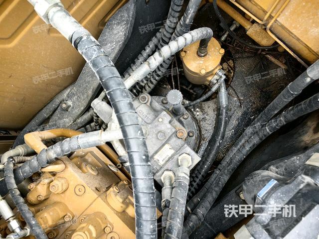 回转马达(上车部件) 回转马达(上车部件)