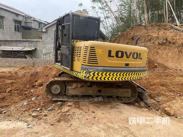 整机右后45°(整机外观) 整机右后45°(整机外观)