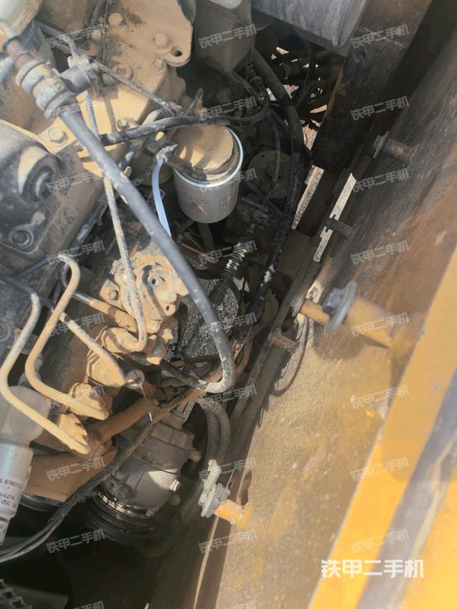 氣門室蓋螺絲特寫(上車部件) 氣門室蓋螺絲特寫(上車部件)