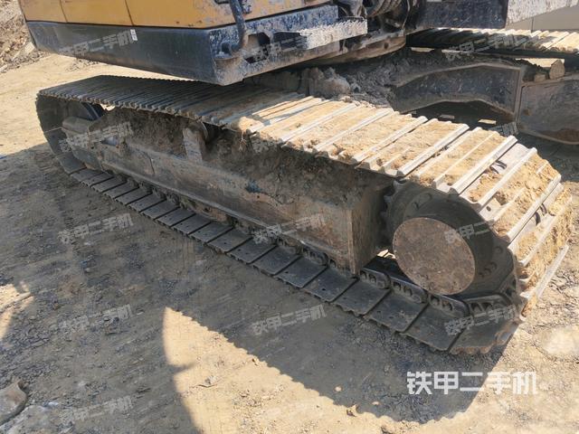 左側(cè)履帶整體?(行走機(jī)構(gòu)) 左側(cè)履帶整體?(行走機(jī)構(gòu))