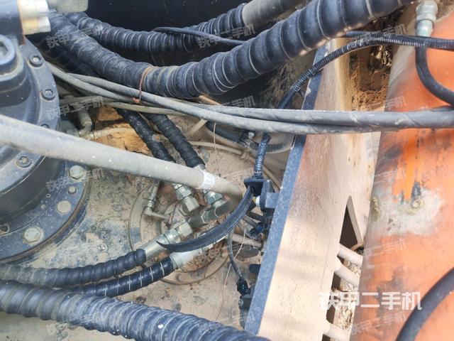 气门室盖螺丝特写（上车部件）