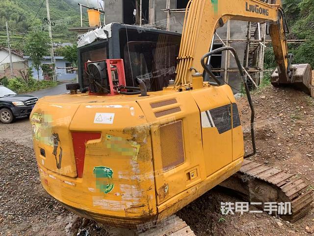 整機(jī)右后45°(整機(jī)外觀) 整機(jī)右后45°(整機(jī)外觀)