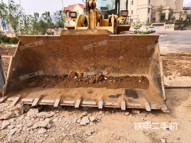 工作裝置整體(整機(jī)外觀及大件) 工作裝置整體(整機(jī)外觀及大件)