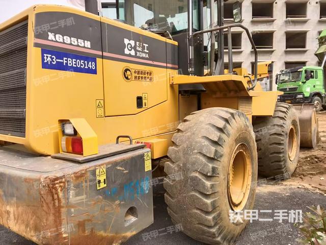 整機(jī)右后45°(整機(jī)外觀及大件) 整機(jī)右后45°(整機(jī)外觀及大件)