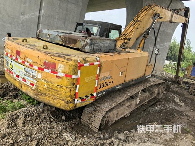 整機(jī)右后45°(整機(jī)外觀) 整機(jī)右后45°(整機(jī)外觀)