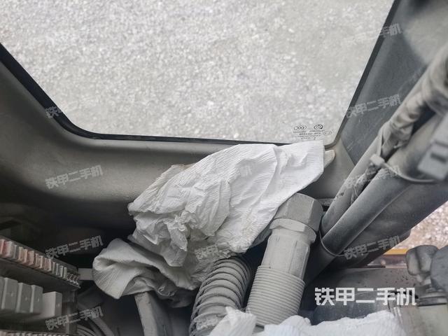 右側(cè)玻璃角標(biāo)(駕駛室部分) 右側(cè)玻璃角標(biāo)(駕駛室部分)
