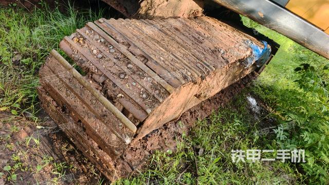 左侧履带整体 (行走机构) 左侧履带整体 (行走机构)