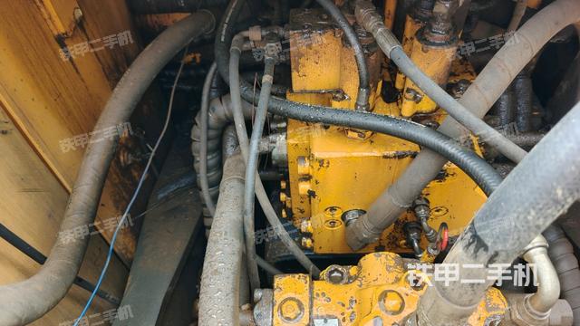 分配阀(上车部件) 分配阀(上车部件)