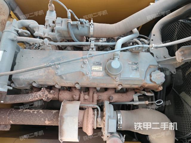 气门室盖螺丝特写(上车部件) 气门室盖螺丝特写(上车部件)