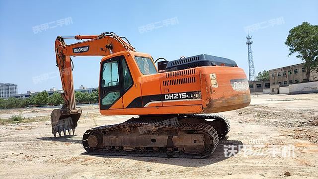 斗山DH215-9E挖掘機(jī)