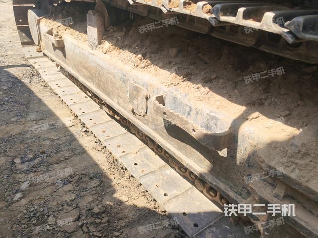 左側(cè)行走馬達(dá)蓋板(行走機(jī)構(gòu)) 左側(cè)行走馬達(dá)蓋板(行走機(jī)構(gòu))