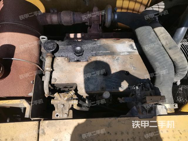 氣門室蓋螺絲特寫(上車部件) 氣門室蓋螺絲特寫(上車部件)