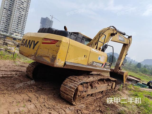 右后45(整机外观) 右后45(整机外观)