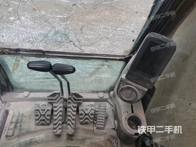 顯示屏?(駕駛室部分) 顯示屏?(駕駛室部分)