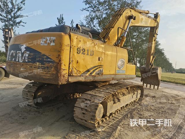 右后45(整機(jī)外觀) 右后45(整機(jī)外觀)
