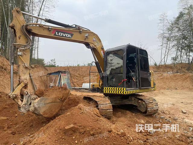 雷沃重工FR75F國四挖掘機