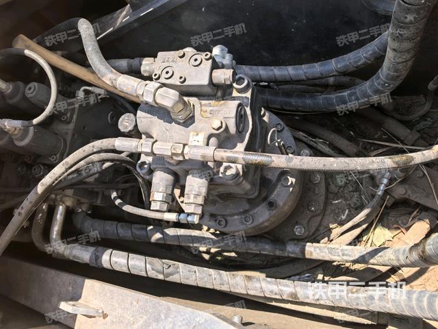 气门室盖螺丝特写（上车部件）