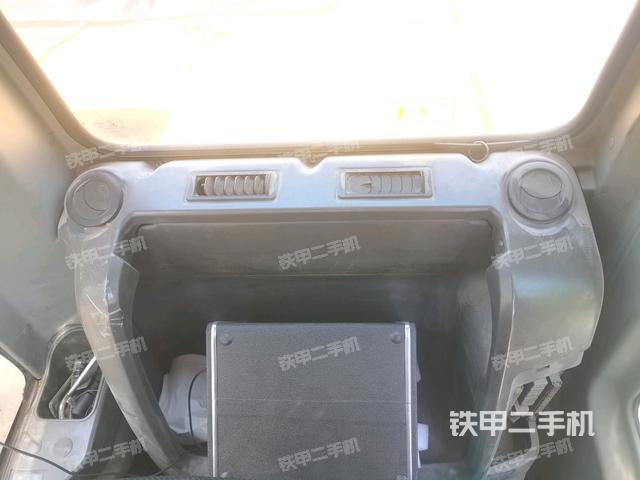 座椅后部(駕駛室部分) 座椅后部(駕駛室部分)