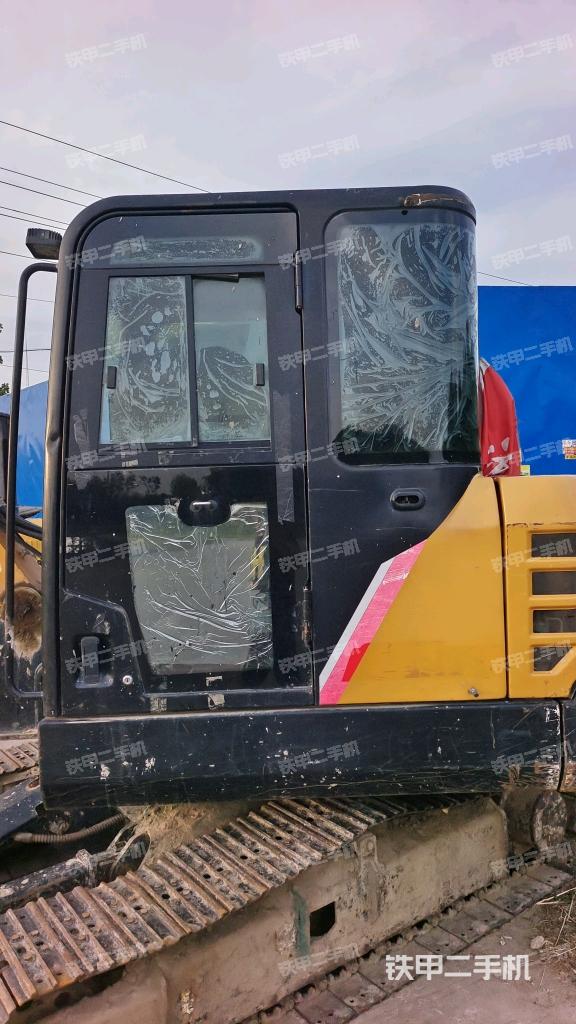 ?駕駛室正側(cè)（駕駛室部分）