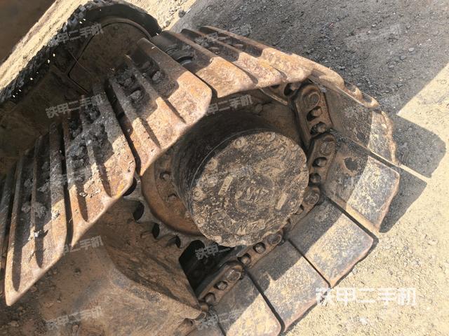 左驅(qū)動(dòng)輪(行走機(jī)構(gòu)) 左驅(qū)動(dòng)輪(行走機(jī)構(gòu))