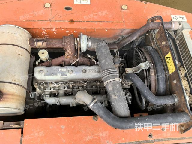 发动机整体俯视(整机外观) 发动机整体俯视(整机外观)