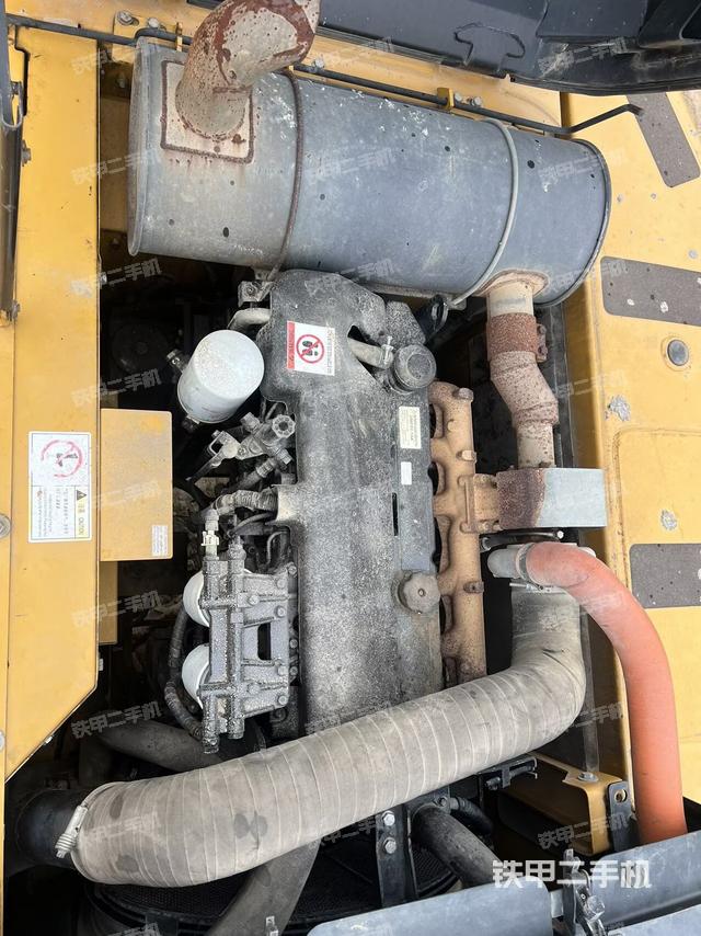 发动机室（上车部件）