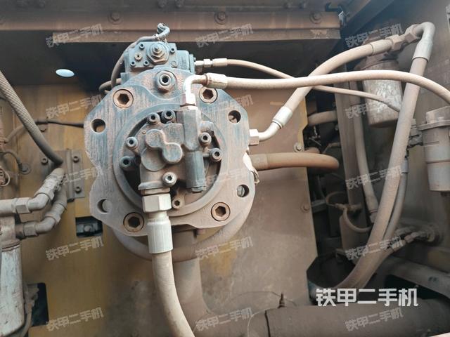 液压泵斜45 左(大件舱室) 液压泵斜45 左(大件舱室)