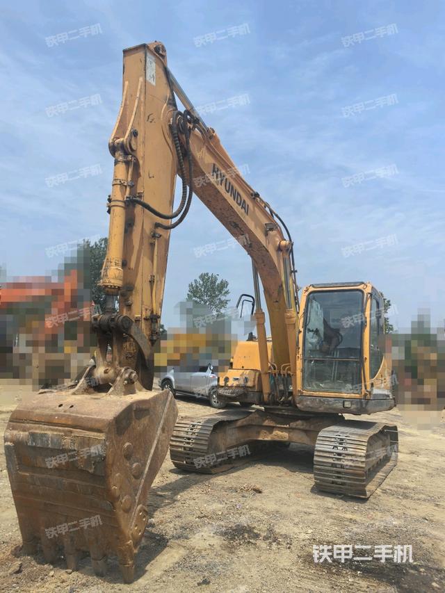現(xiàn)代R150LC-9挖掘機(jī)