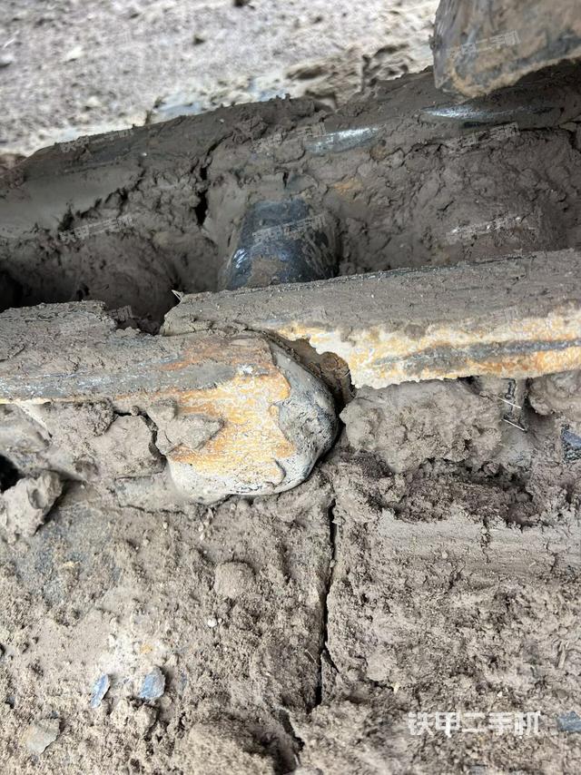 左导向轮（行走机构）