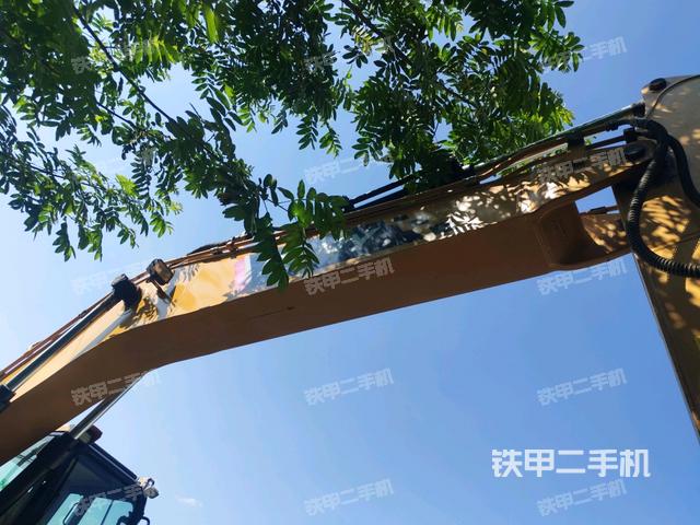 大臂整體?右側(cè)(工作和回轉(zhuǎn)裝置) 大臂整體?右側(cè)(工作和回轉(zhuǎn)裝置)