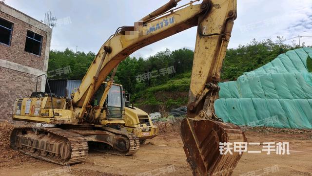 右前45(整機(jī)外觀) 右前45(整機(jī)外觀)