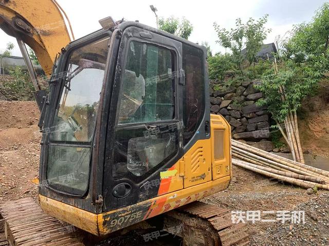 柳工CLG9075E挖掘機(jī)
