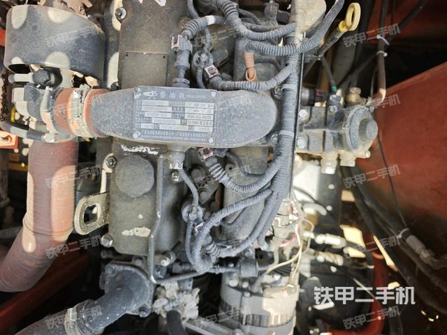 發(fā)動機整體俯視(整機外觀) 發(fā)動機整體俯視(整機外觀)