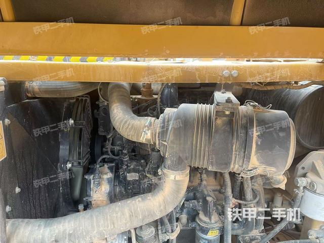 发动机整体俯视(整机外观) 发动机整体俯视(整机外观)