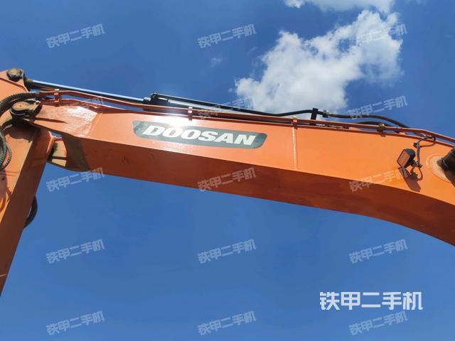 大臂整体 右侧（工作和回转装置）