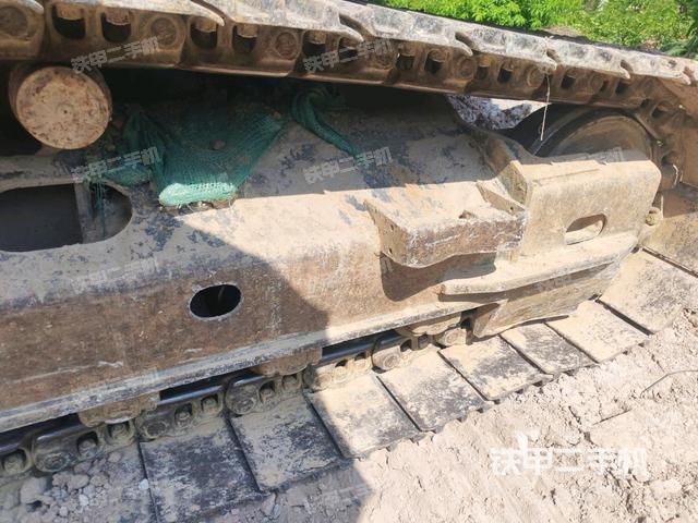 左侧行走马达盖板（行走机构）