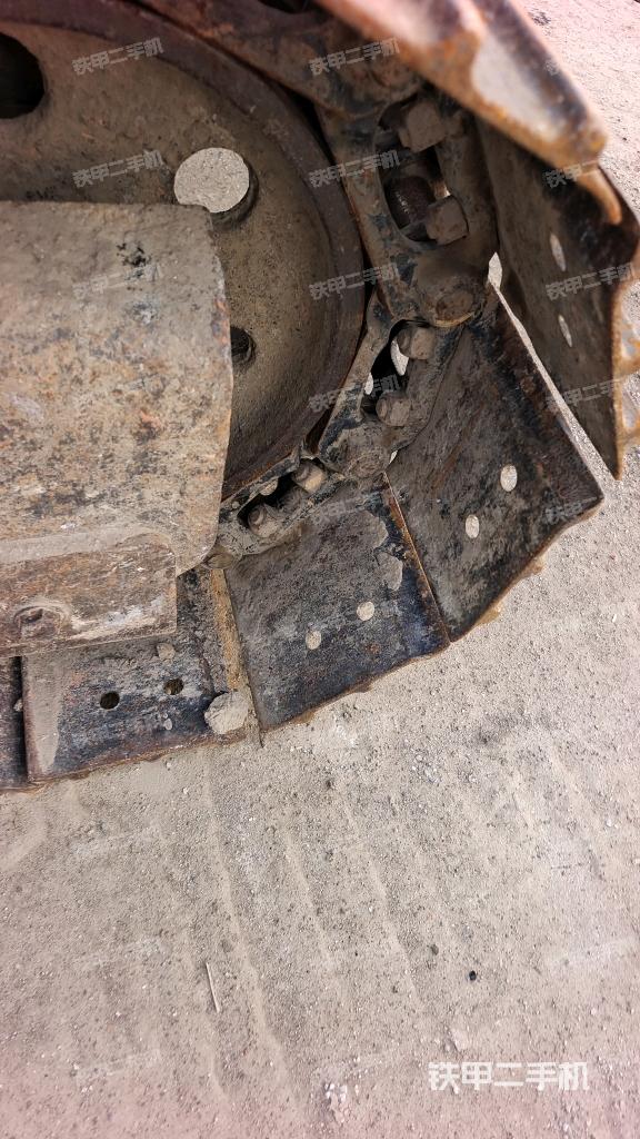 右導(dǎo)向輪（行走機(jī)構(gòu)）