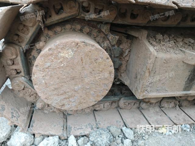 左驱动轮(行走机构) 左驱动轮(行走机构)