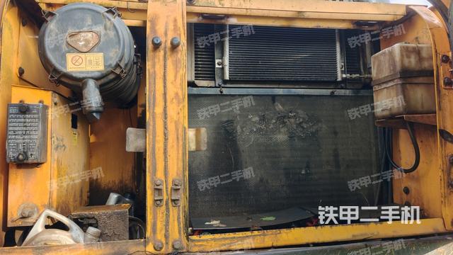 散热器正面(大件舱室) 散热器正面(大件舱室)