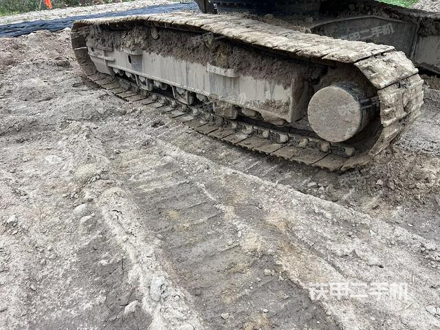 左侧履带整体 （行走机构）