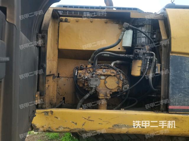 液壓泵室(大件艙室) 液壓泵室(大件艙室)