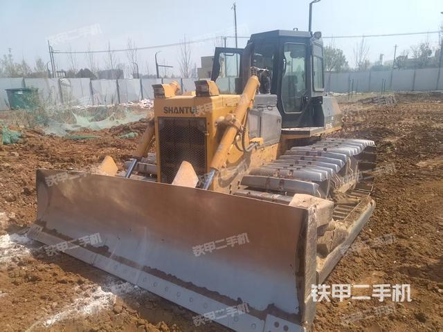 山推SD16L濕地型推土機(jī)