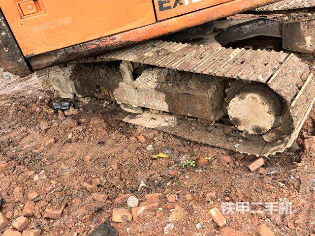 右側(cè)行走馬達(dá)蓋板(行走機(jī)構(gòu)) 右側(cè)行走馬達(dá)蓋板(行走機(jī)構(gòu))