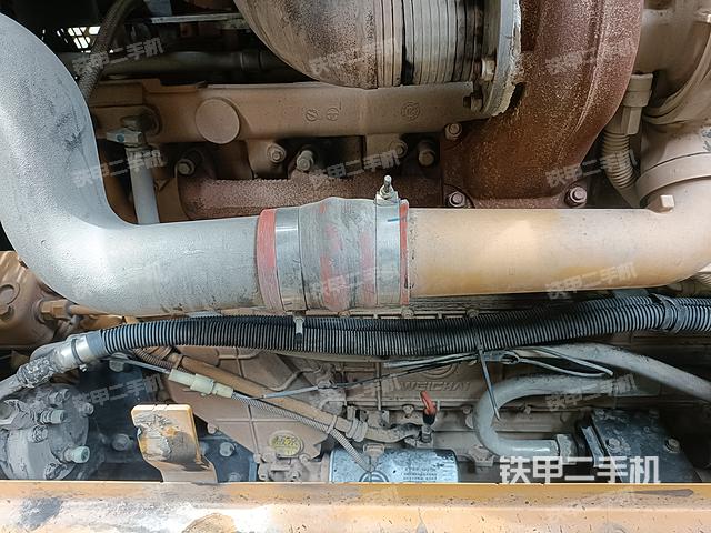 發(fā)動機(jī)右側(cè)(整機(jī)外觀及大件) 發(fā)動機(jī)右側(cè)(整機(jī)外觀及大件)