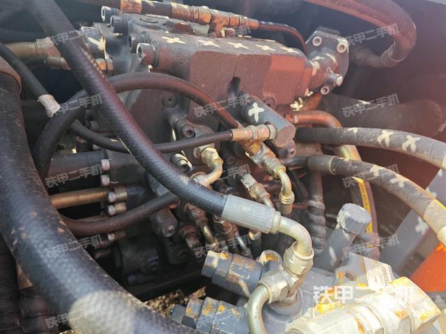 分配閥（上車部件）