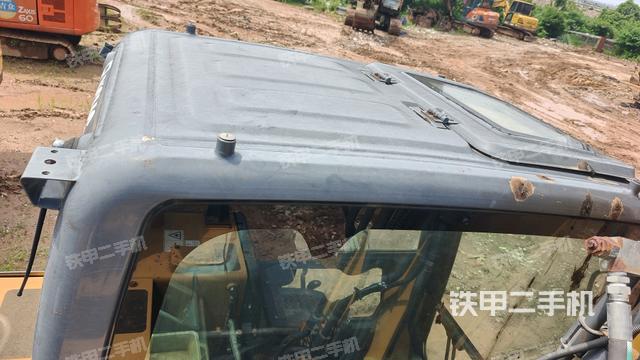 駕駛室頂部俯視(上車部件) 駕駛室頂部俯視(上車部件)