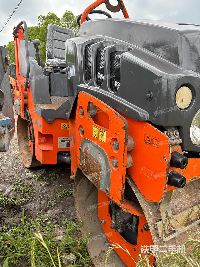 整機右側(cè)（設備外觀及核心部件）