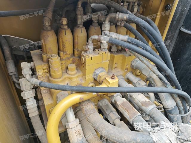 分配阀(上车部件) 分配阀(上车部件)